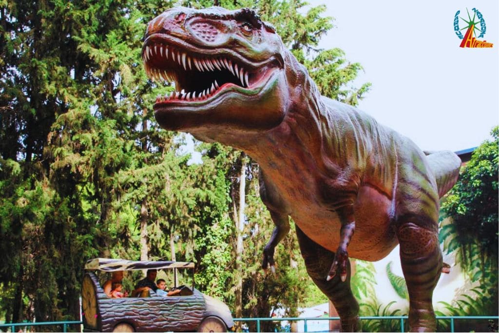 Jurassic Car. Zaragoza. Parque de Atracciones